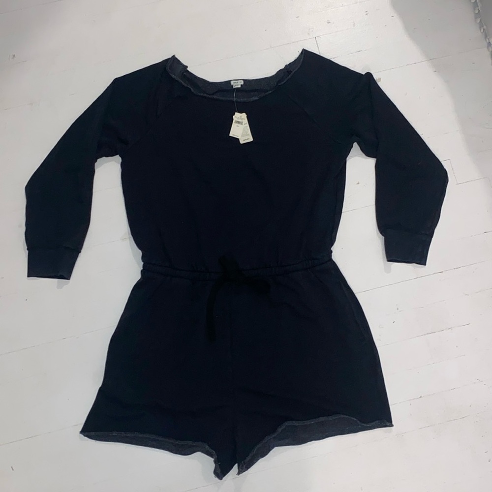 NWT Aerie Sweatshirt Material Shorts Romper Size L